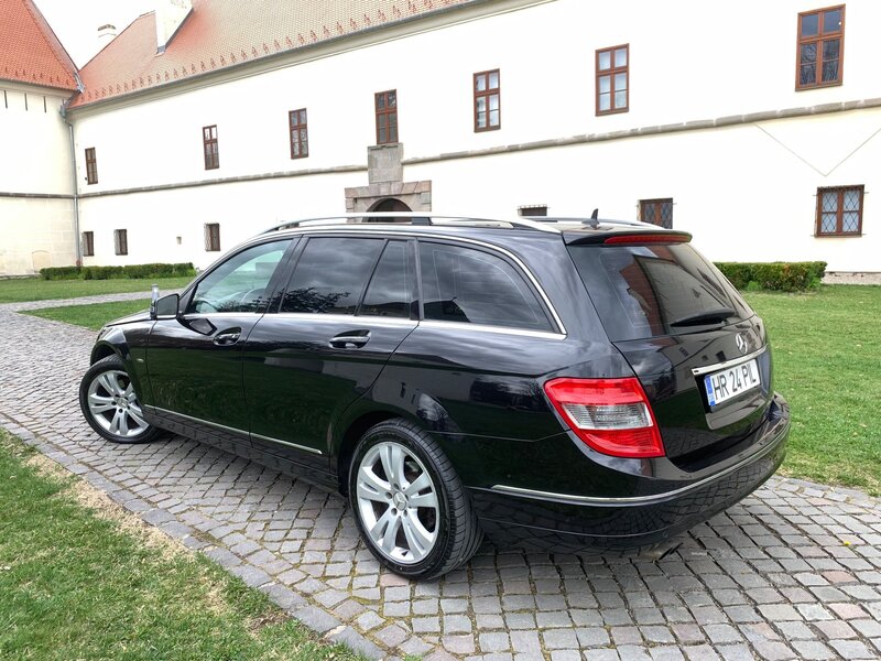 Mercedes-Benz C 220