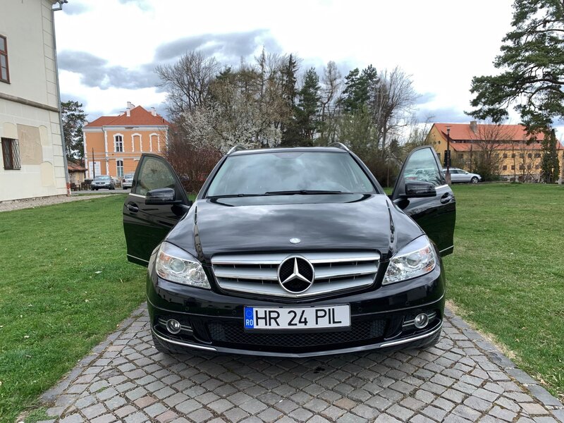 Mercedes-Benz C 220